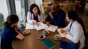 Read more about the article How to Structure a Healthcare Startup Medical Advisory Board